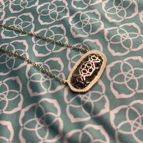 Kendra Scott Dylan Necklace Mixed Metal Filligree - Picture 4 of 6